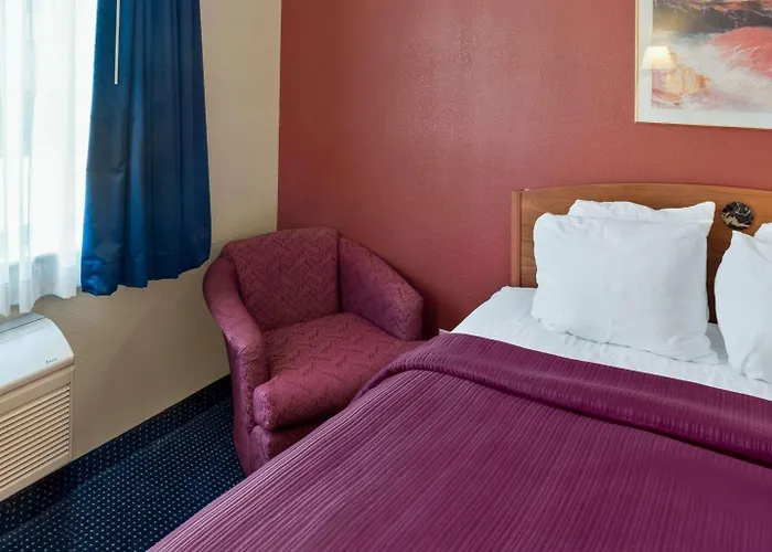 Quality Inn Lakeville
