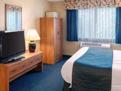 Hotel Quality Lakeville